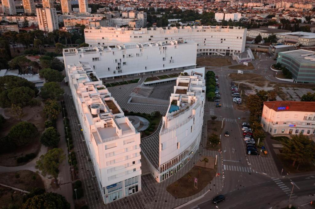 Apartment Cosmopolitan Zadar Bagian luar foto